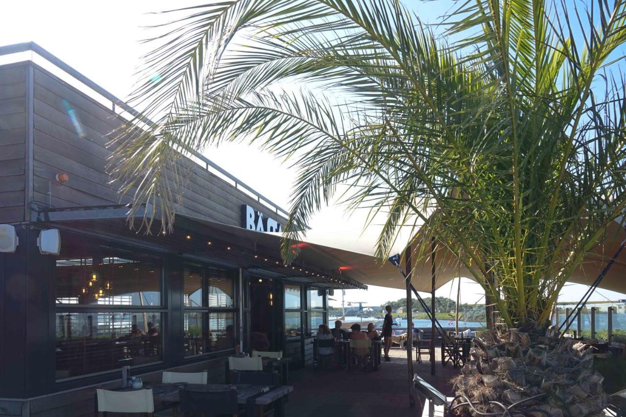 Dock Hotel ステレンダム エクステリア 写真