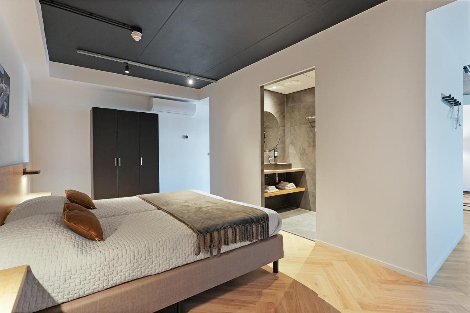 Dock Hotel ステレンダム エクステリア 写真